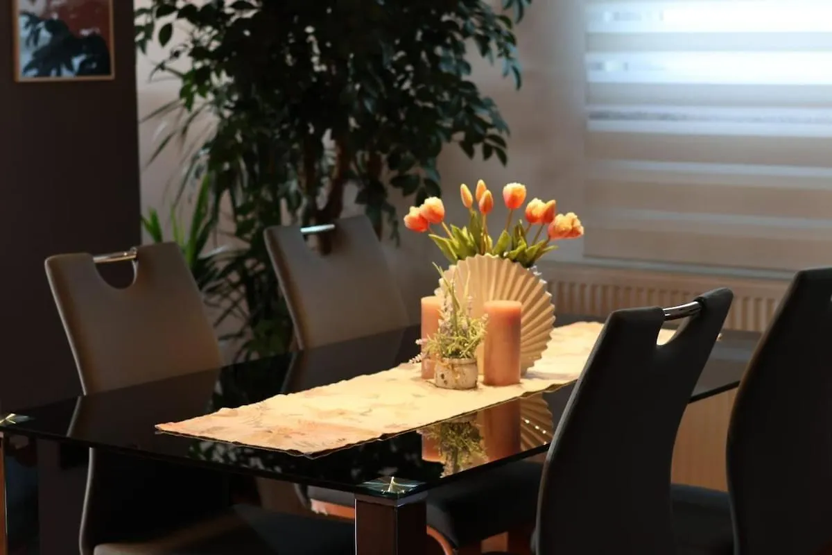 Ferienwohnung Penthouse Sea View Pula Apartment